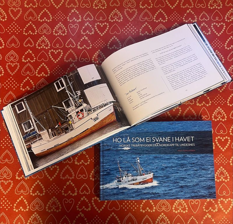 Bok, ho låg som ei svane på havet.